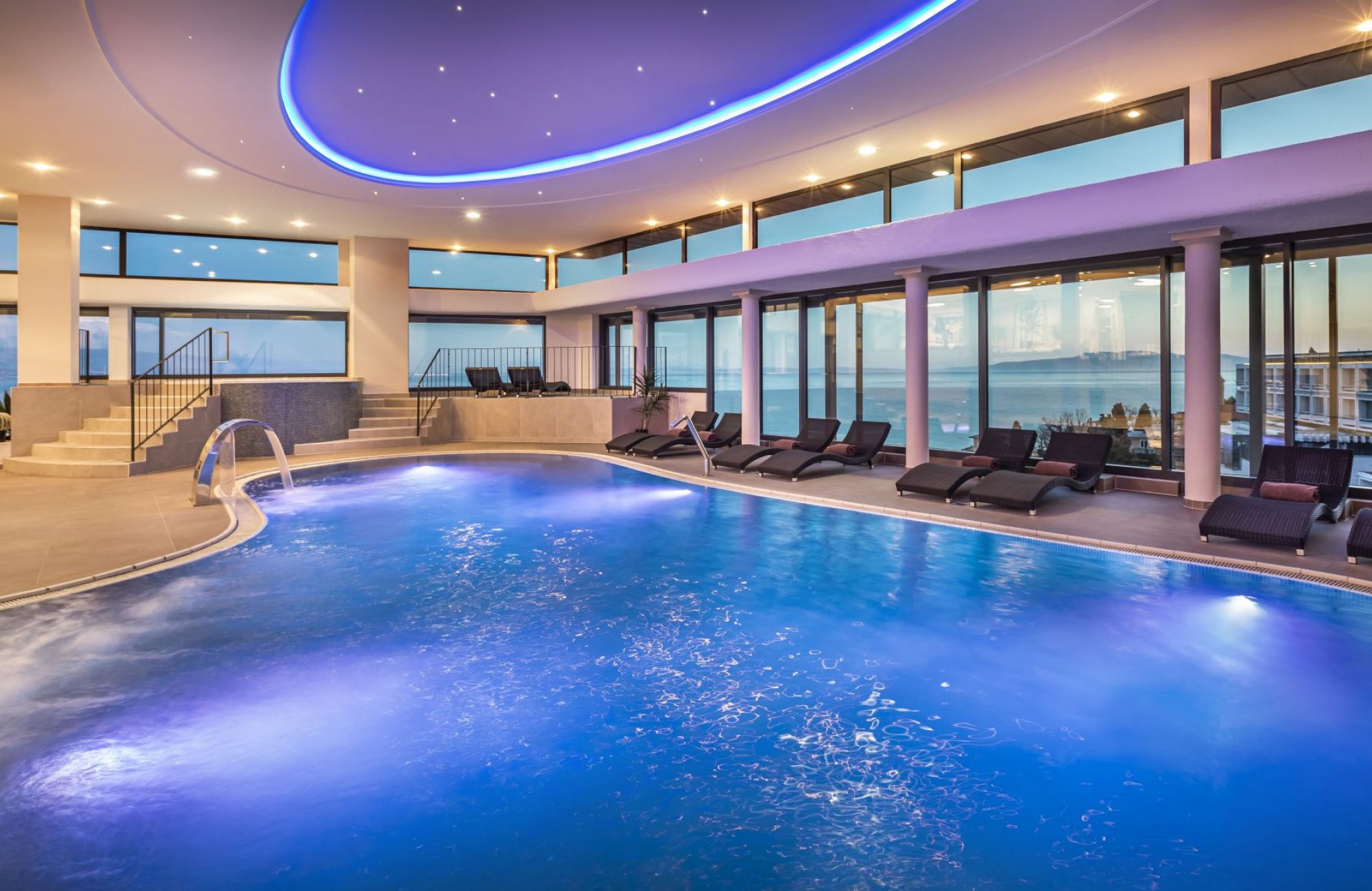 The Seawater Pool – Adriatic Sky Spa – Wellness & Spa — Grand Hotel