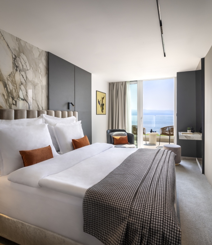 Deluxe terrace room with sea view