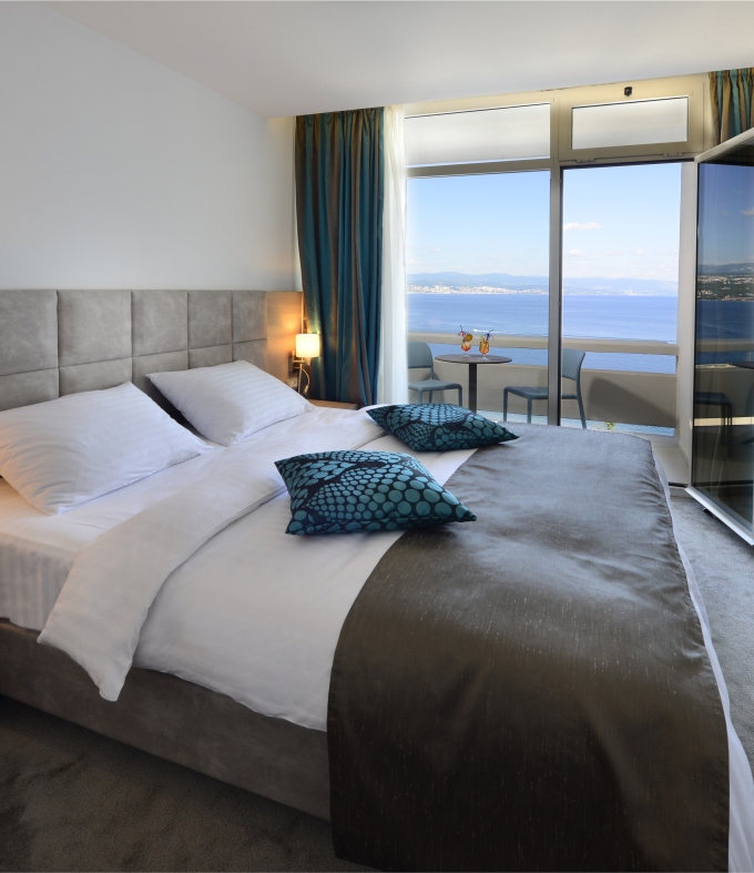 Double or Twin Room with sea view and balcony